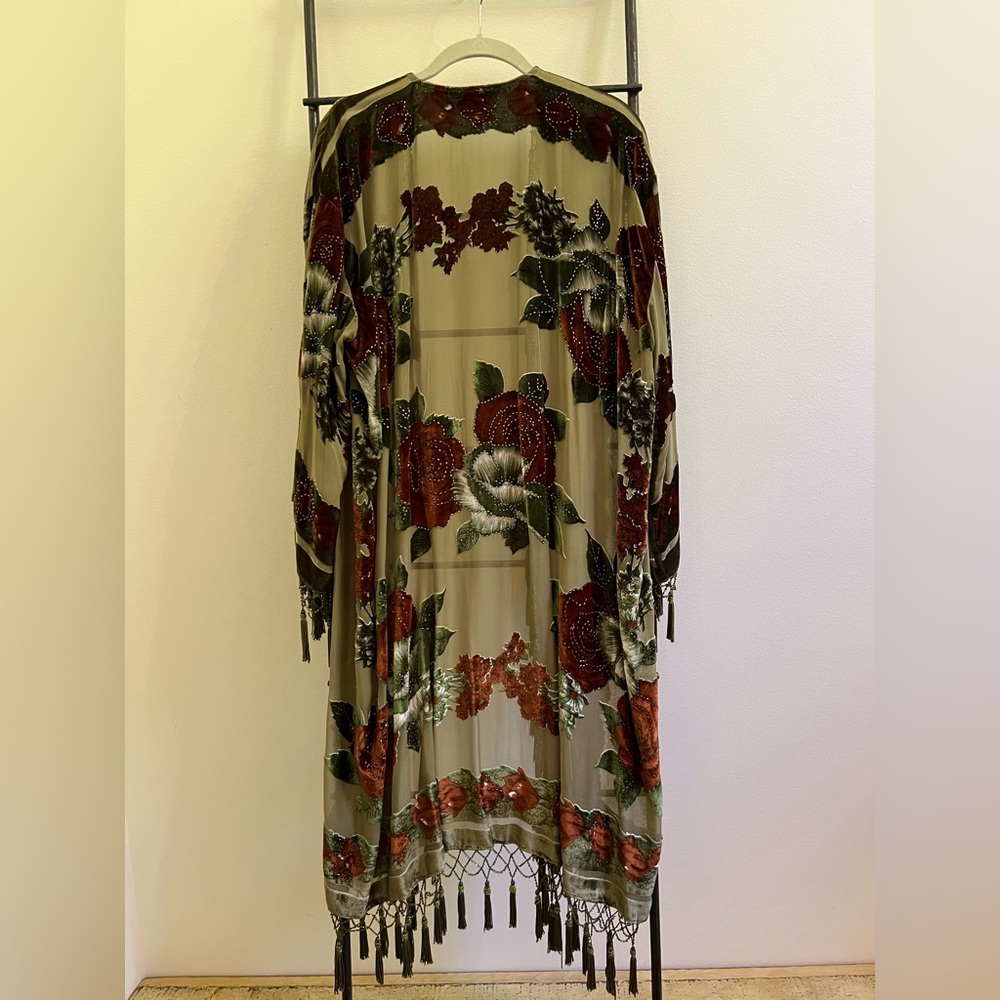 Anis.A Beaded Kimono 🍂🌲
